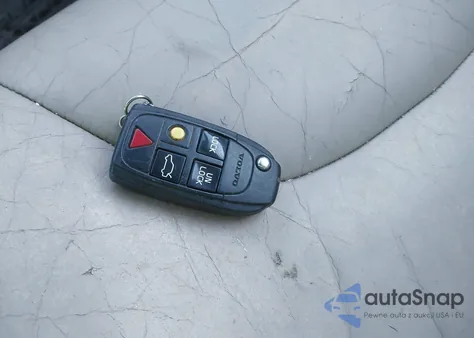 2005 Volvo V70 2.4 z USA, uszkodzony, nr VIN YV1SW640852505858